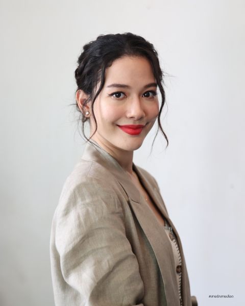 File:SaiRakSaiLueat-gina.jpg
