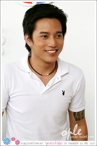 File:0jhhy3.jpg