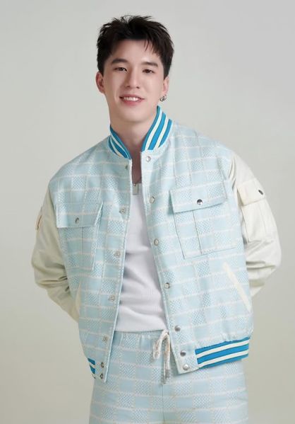 File:TaeChayapat1.jpg