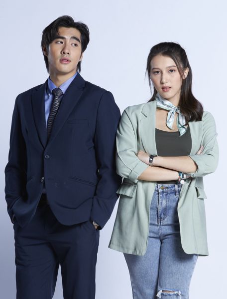 File:NuerPromLikhit-pm.jpg
