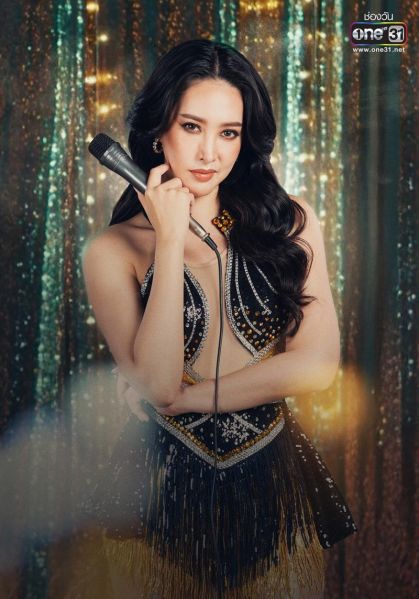 File:PorJaMaeYuNai-charebelle.jpg