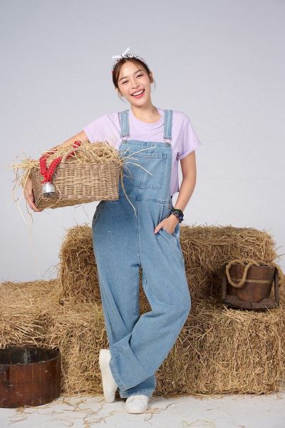 File:LadyThungKrabueBan-jean.jpg
