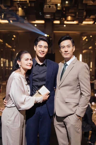 File:KemSonPlai-ef.jpg